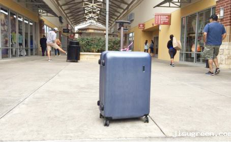 3点点taptap手机官网密封件产品的点点taptap手机官网丽品牌拉杆箱：我与我的小伙伴准备出发咯！