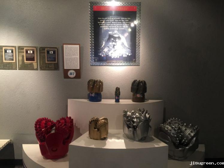 采油利器之十：勘探钻井采油平台上专用的：各种钻具，钻头！